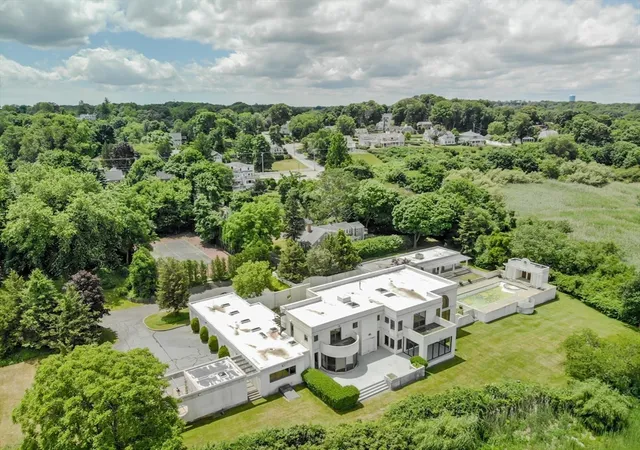 4th image of 214 Sandwich St, Plymouth, MA 02360 | MLS# 73559499