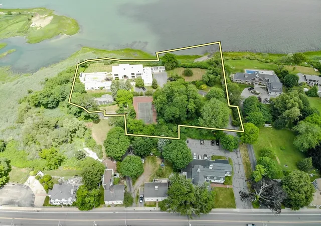 5th image of 214 Sandwich St, Plymouth, MA 02360 | MLS# 73559499