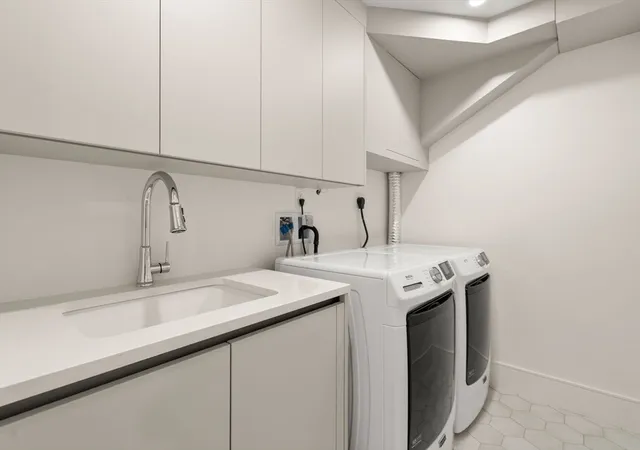 2nd image of 116 Thorndike St, Brookline, MA 02446