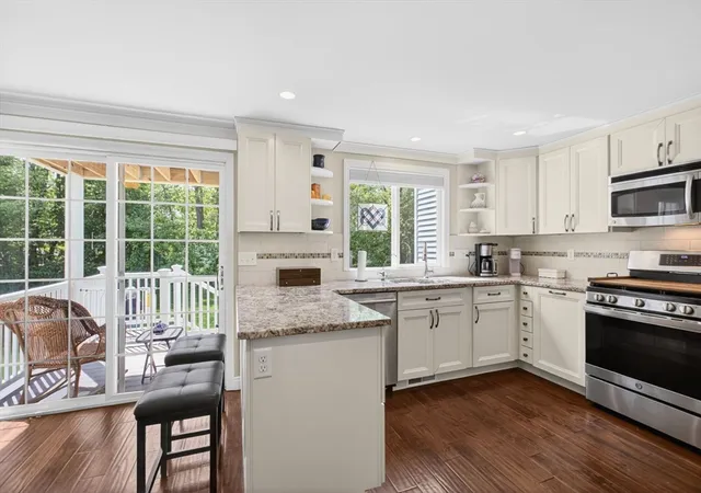 Homes for sale in Haverhill, MA | 27 Jefferey Ln, Haverhill, MA 01832