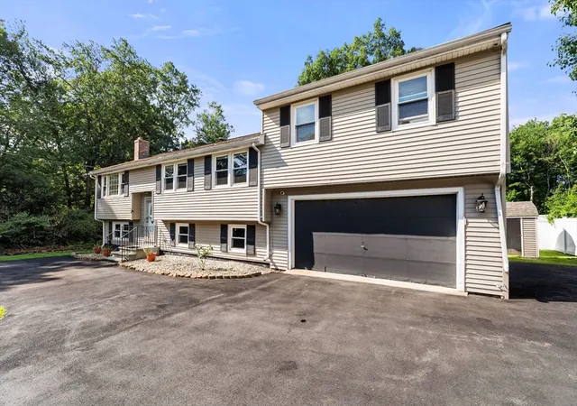 Photo 2 of Sale Pending at 64 Brand Ave, Wilmington, MA 01887 | MLS# 73563062 | Listing updated on 2026-10-02
