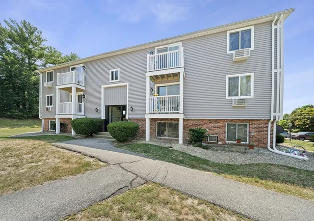 2nd image of 6 Royal Dane Dr #27, Marshfield, MA 02050 | MLS# 73563328