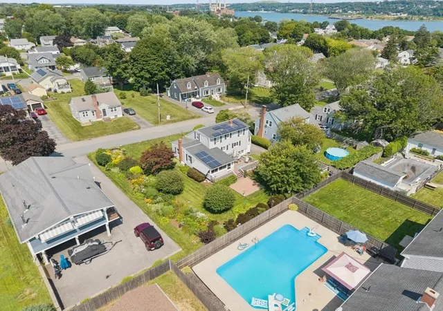 Photo 3 of Sale Pending at 301 Westhill Ave, Somerset, MA 02726 | MLS# 73563516 | Listing updated on 2026-09-01