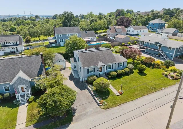 Photo 3 of Sale Pending at 301 Westhill Ave, Somerset, MA 02726 | MLS# 73563516 | Listing updated on 2026-09-01