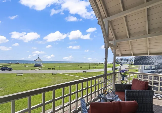 5th image of 61 Ocean Avenue #4, Oak Bluffs, MA 02557 | MLS# 73521487