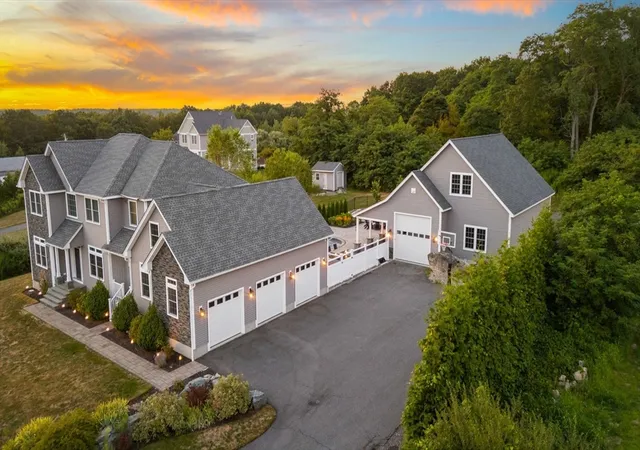 2nd image of 586 Hart St, Dighton, MA 02715 | MLS# 73517558