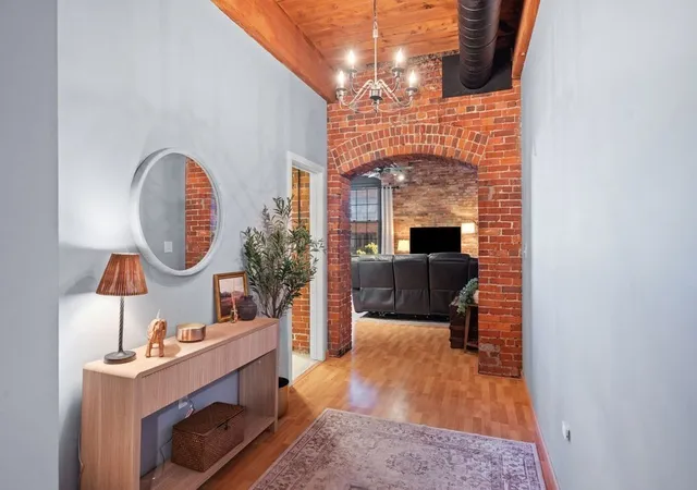 3rd image of 50 Rantoul St #310, Beverly, MA 01915 | MLS# 73559651