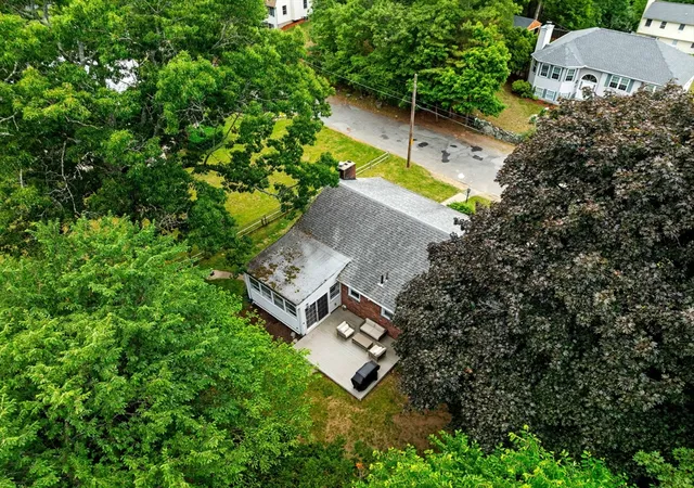 22nd image of 25 Fellsmere Ave, Wakefield, MA 01880 | MLS# 73538074