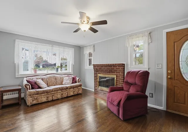 3rd image of 35 Burnham Road, Lowell, MA 01852 | MLS# 73522469