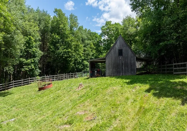 Homes for sale in Oakham, MA | 171 Farm Pond Rd, Oakham, MA 01068 | MLS# 73541557