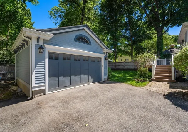 31st image of 40 Goden St, Belmont, MA 02478 | MLS# 73540017