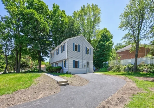 Homes for sale in Westborough, MA | 181 E Main St, Westborough, MA 01581 | MLS# 73533181