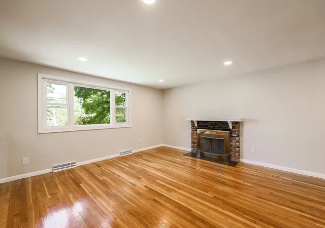 Homes for sale in Westborough, MA | 181 E Main St, Westborough, MA 01581 | MLS# 73533181