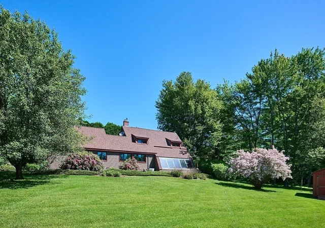 Homes for sale in Amherst, MA | 10 Hunters Hill Cir, Amherst, MA 01002 | MLS# 73532931