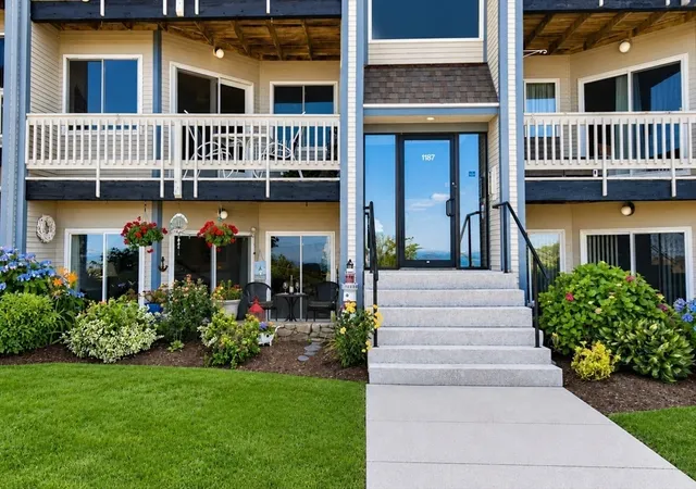 Homes for sale in Hull, MA | 1187 Nantasket Avenue #1, Hull, MA 02045 | MLS# 73546370