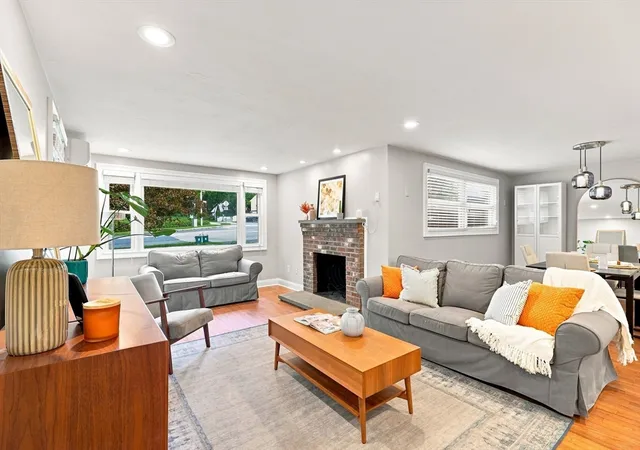 Photo 3 of Sale Pending at 181 Flagg Street, Worcester, MA 01609 | MLS# 73569077 | Listing updated on 2026-09-07