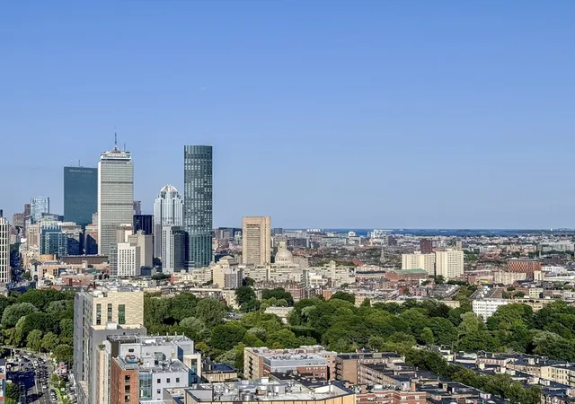 2nd image of 188 Brookline Ave #26H, Boston, MA 02215 | MLS# 73557735
