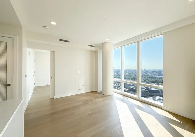 Photo 3 of Sale Pending at 188 Brookline Ave #26H, Boston, MA 02215 | MLS# 73557735 | Listing updated on 2026-09-05