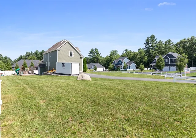 5th image of 52 Waterford Cir, Dighton, MA 02715 | MLS# 73546956
