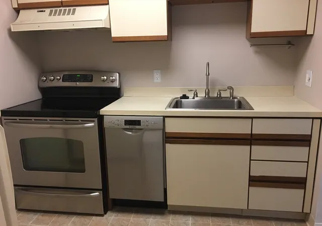 Photo 4 of Sale Pending at 26 Waverly St #202, Brighton, MA 02135 | MLS# 73499923 | Listing updated on 2026-10-02