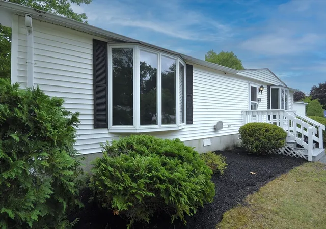 Photo 2 of Sale Pending at 24 Leisurewoods Dr, Rockland, MA 02370 | MLS# 73553949 | Listing updated on 2026-10-02
