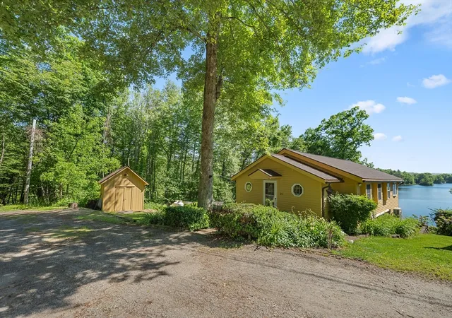 Homes for sale in Sutton, MA | 21 Carrier Lane, Sutton, MA 01590 | MLS# 73530545