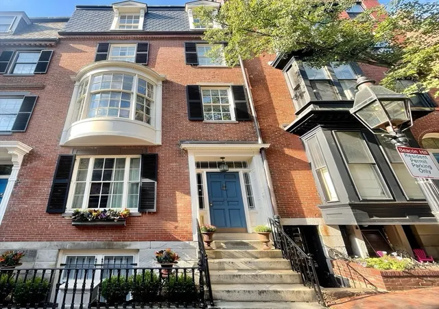 Homes for sale in Boston, MA | 41 Chestnut St, Boston, MA 02108 | MLS# 73348224
