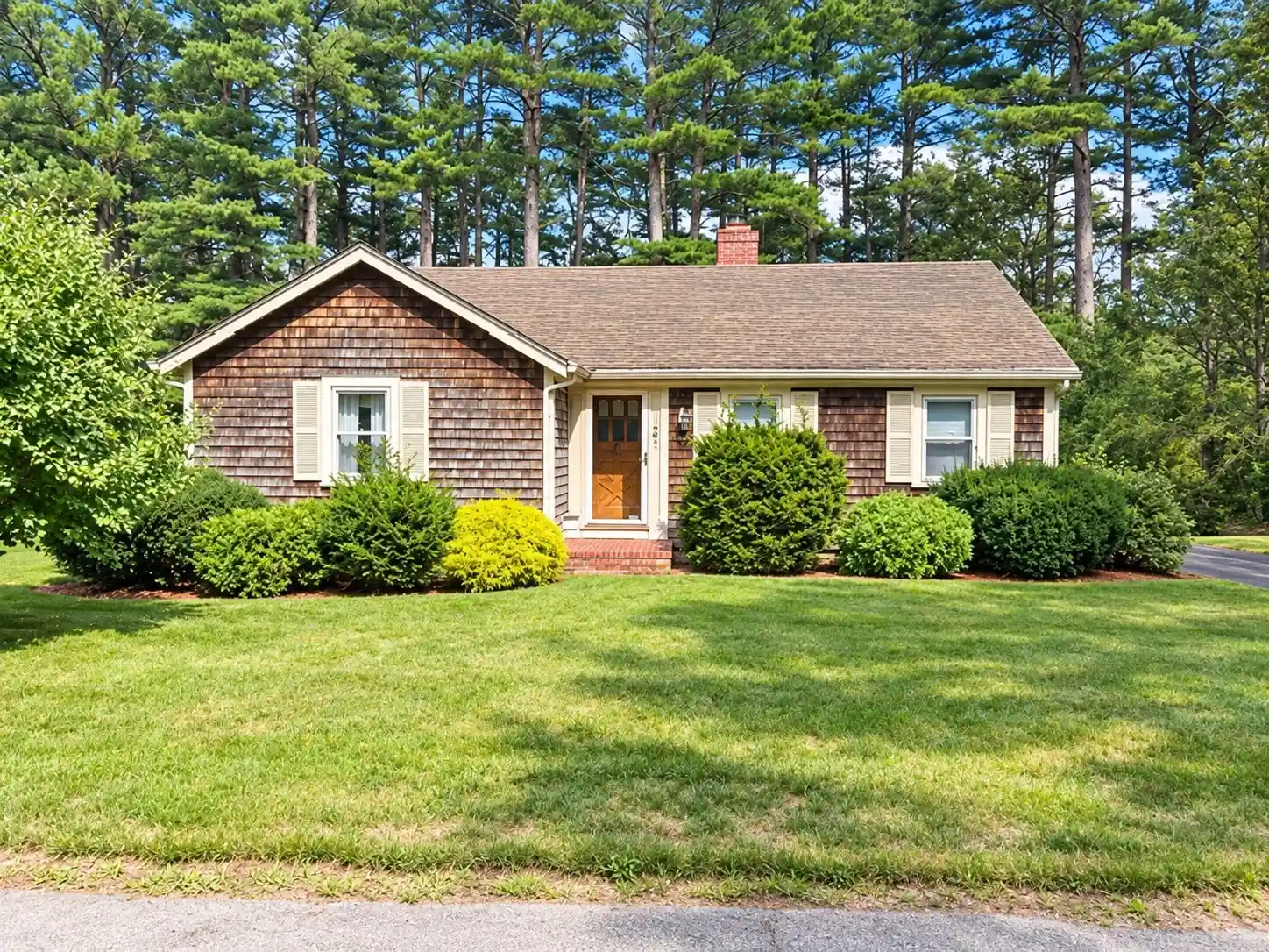 Single family home for sale at 5 Bay Path, Kingston, MA 02364 | MLS# 73592789