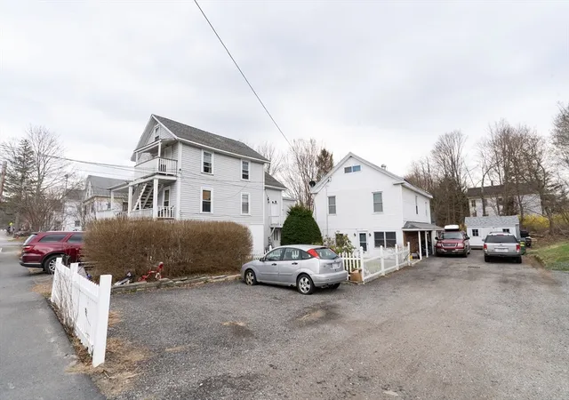 Homes for sale in Brookfield, MA | 15-17 Central St, Brookfield, MA 01506 | MLS# 73501301