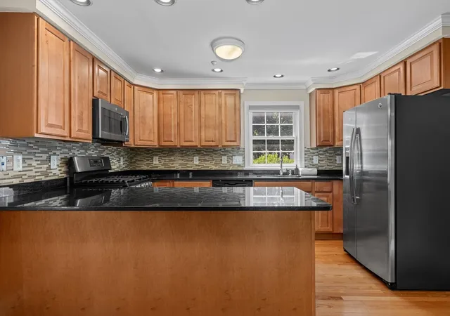 2nd image of 7 Dewey Street #4, Natick, MA 01760 | MLS# 73566175