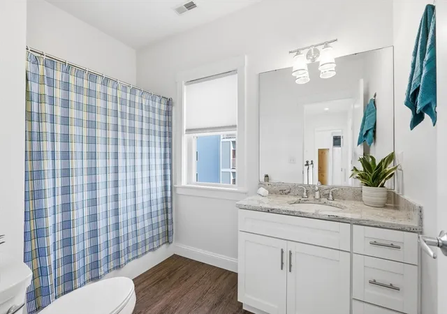 2nd image of 233 Bch Rd, Salisbury, MA 01952