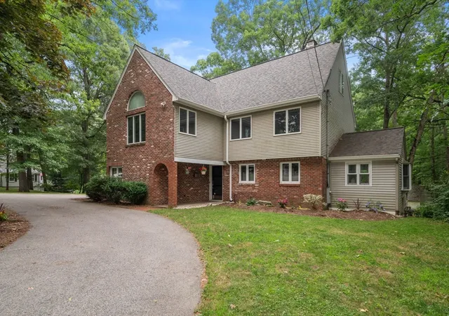 29th image of 298 Marked Tree Road, Needham, MA 02492 | MLS# 73551159