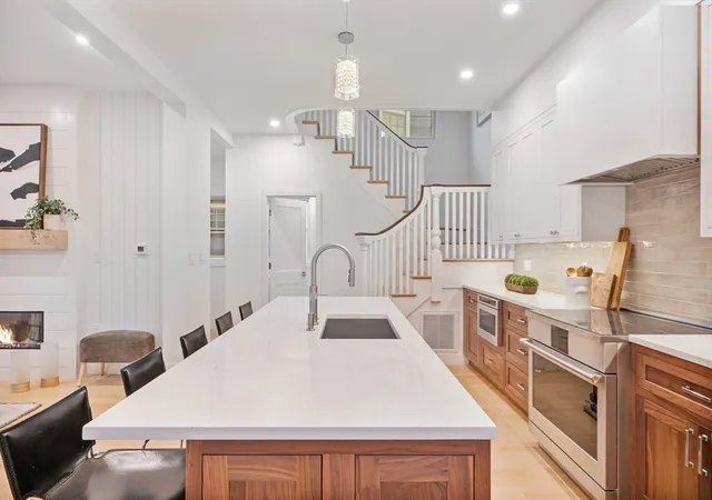 5th image of 65 Francis #A, Brookline, MA 02446 | MLS# 73558493
