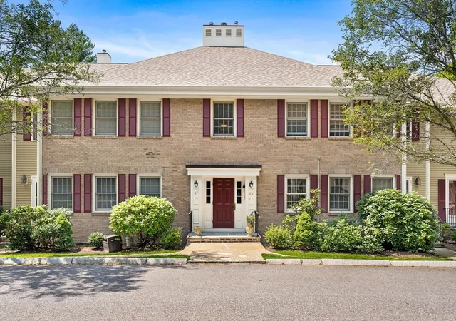 2nd image of 501 Lexington Street #77, Waltham, MA 02452 | MLS# 73563229