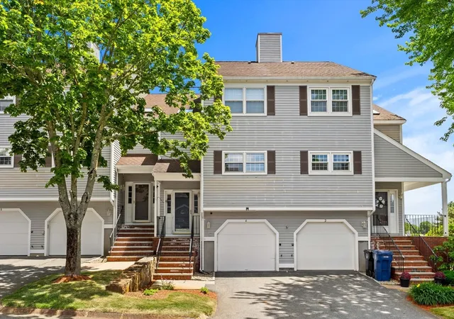 Homes for sale in Salem, MA | 4 Countryside Ln #4, Salem, MA 01970 | MLS# 73537339