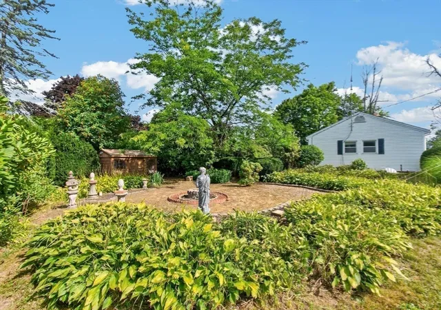 41st image of 17 Chapel Street, Gardner, MA 01440 | MLS# 73568128