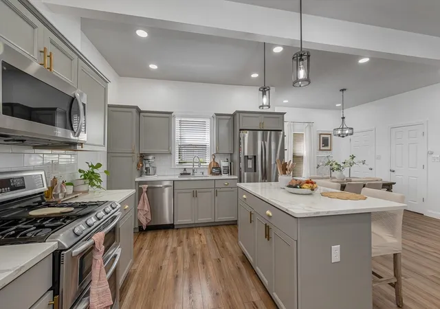 5th image of 48 West Adams Street, Lowell, MA 01851 | MLS# 73565636