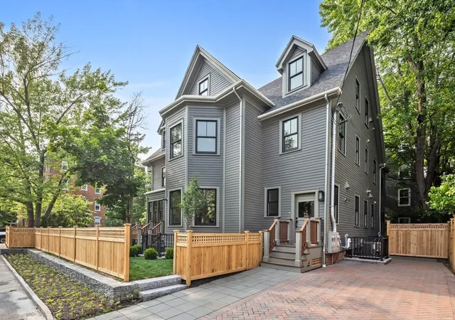 12th image of 43 Wendell Street #43, Cambridge, MA 02138 | MLS# 73529469