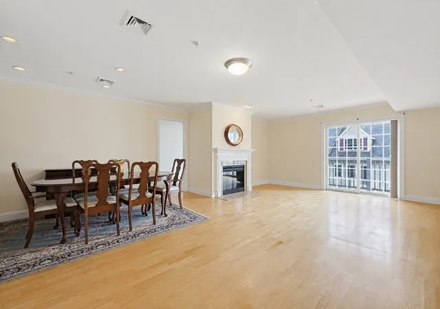 Homes for sale in Norwood, MA | 1 Lenox St #205, Norwood, MA 02062 | MLS# 73541523