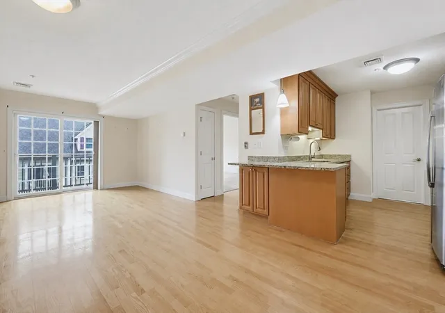 Homes for sale in Norwood, MA | 1 Lenox St #205, Norwood, MA 02062 | MLS# 73541523