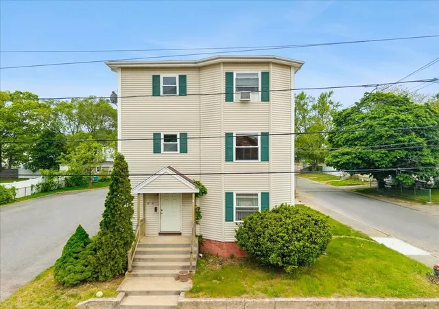 Homes for sale in Attleboro, MA | 35 Hazel St #B, Attleboro, MA 02703 | MLS# 73526009