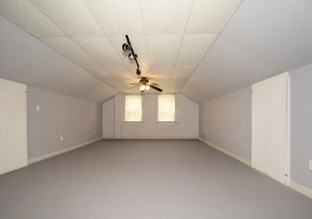 39th image of 90 Shore Ave, Quincy, MA 02169 | MLS# 73542450