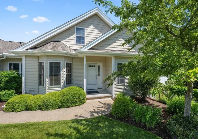 2nd image of 31 Cortland #31, Shrewsbury, MA 01545 | MLS# 73542547