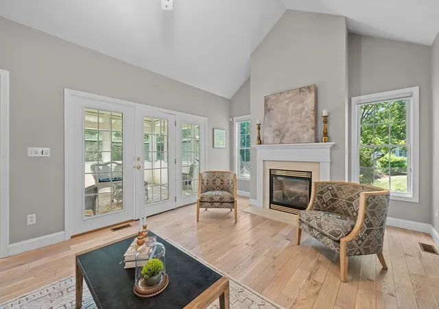 4th image of 31 Cortland #31, Shrewsbury, MA 01545 | MLS# 73542547