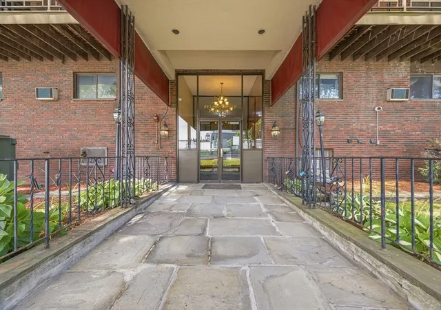 3rd image of 595 Revere Beach Pkwy #40, Revere, MA 02151 | MLS# 73562633