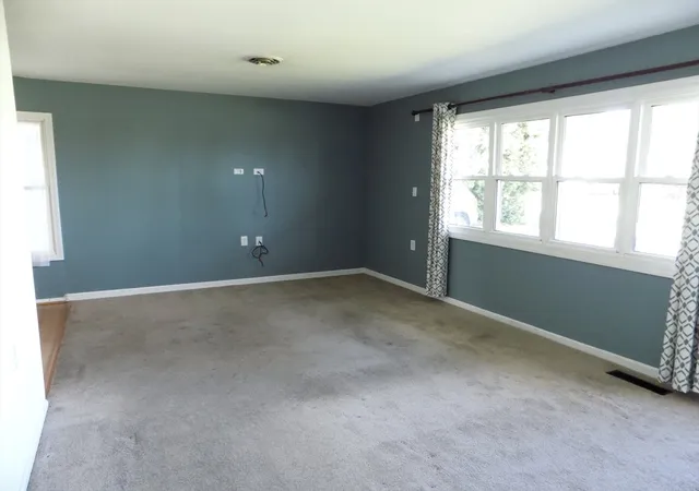 4th image of 4 S Richard St, Milford, MA 01757 | MLS# 73561268
