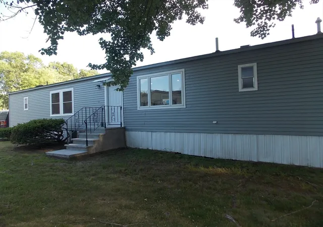 Homes for sale in Marlborough, MA | 73 Victoria Lane, Marlborough, MA 01752 | MLS# 73546504