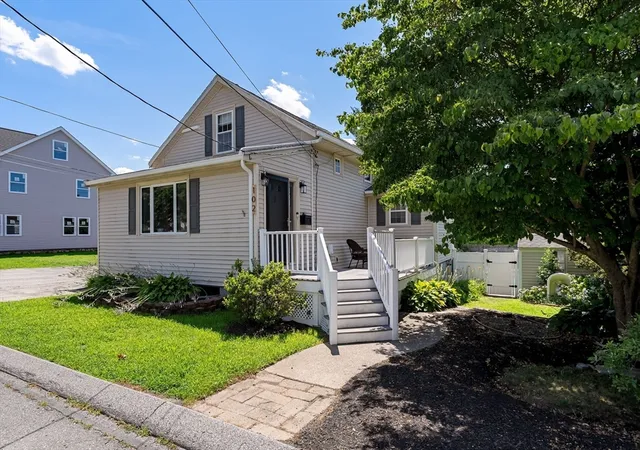 Homes for sale in Weymouth, MA | 102 Manzanetta Ave, Weymouth, MA 02188 | MLS# 73548675