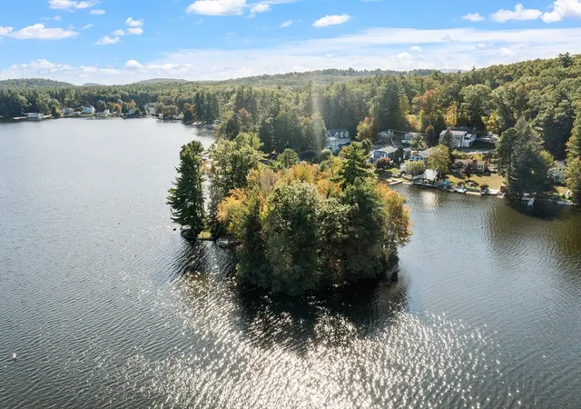 2nd image of 881 Flat Hill Rd, Lunenburg, MA 01462 | MLS# 73548313