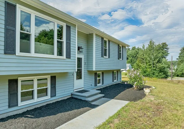 2nd image of 7 Manter Mill Road, Londonderry, NH 03053 | MLS# 73569181